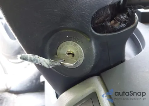 2010 Toyota Tundra Grade V6 z USA, uszkodzony, nr VIN 5TFLU5F10AX022832